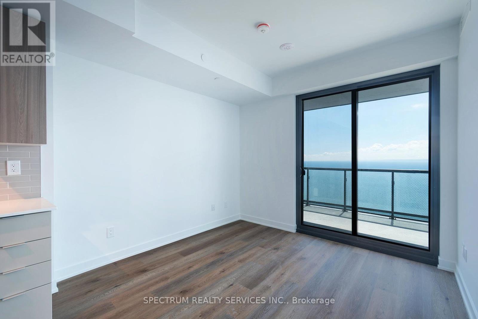 1706 - 2075 Lakeshore Road, Burlington, Ontario  L7R 1E2 - Photo 10 - W13124660