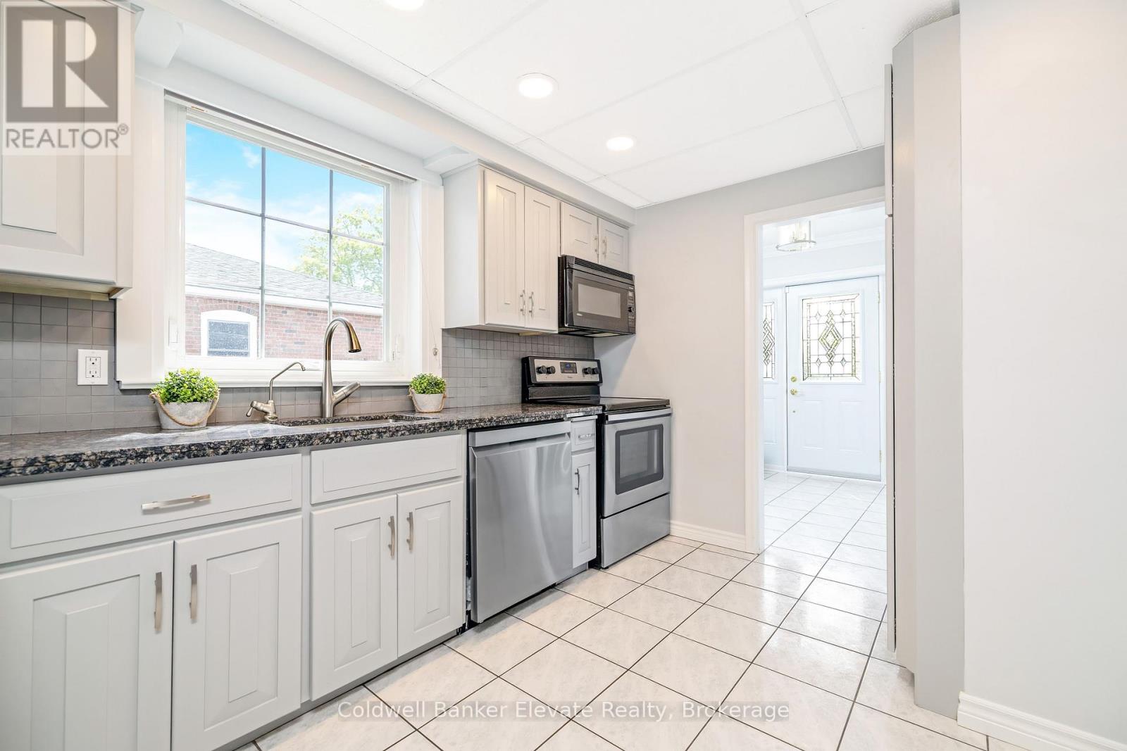 45 Shelley Street, Halton Hills, Ontario  L7G 3X2 - Photo 18 - W13124664