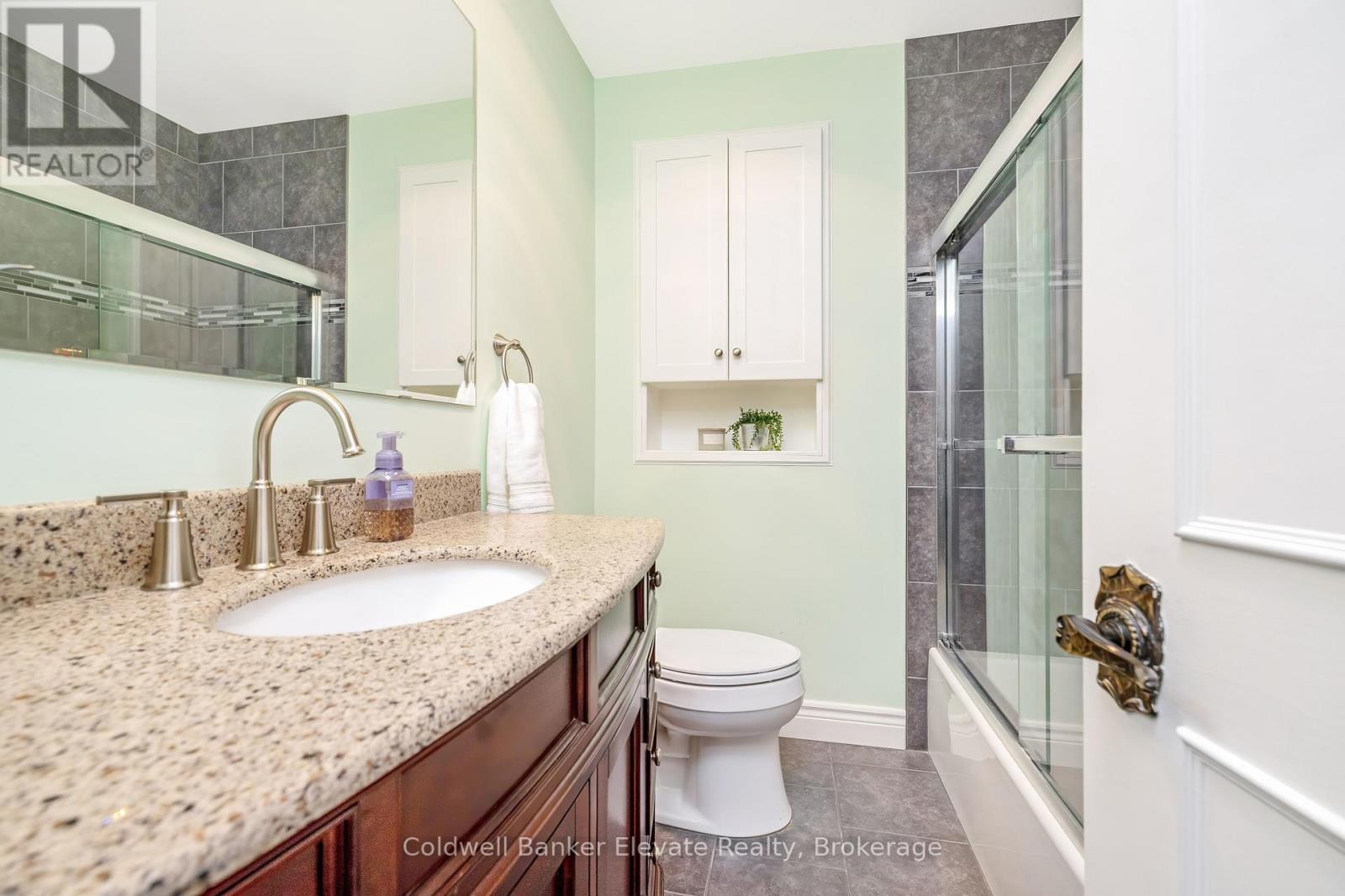45 Shelley Street, Halton Hills, Ontario  L7G 3X2 - Photo 24 - W13124664