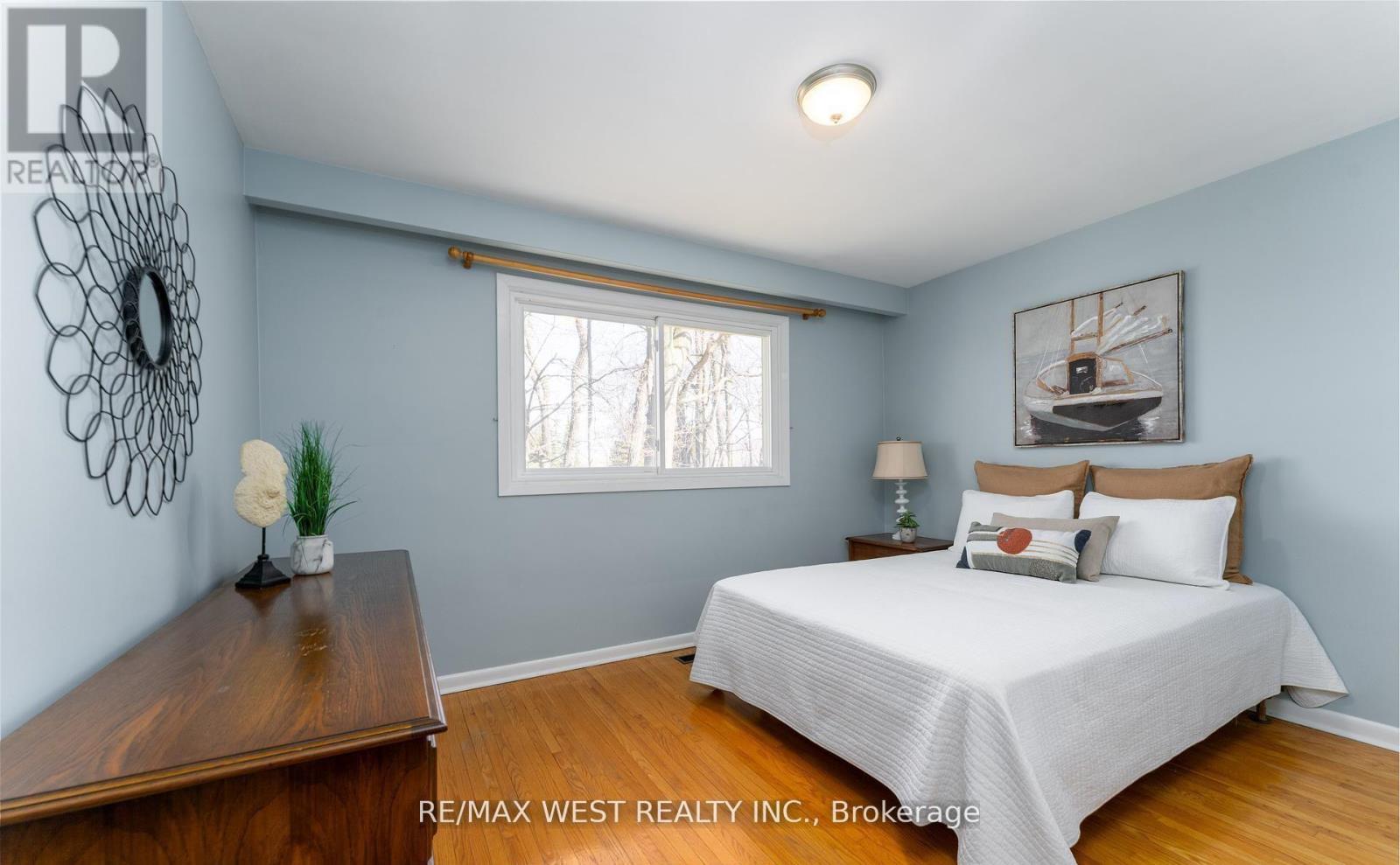 28 Braywin Drive N, Toronto, Ontario  M9P 2P1 - Photo 12 - W13124668
