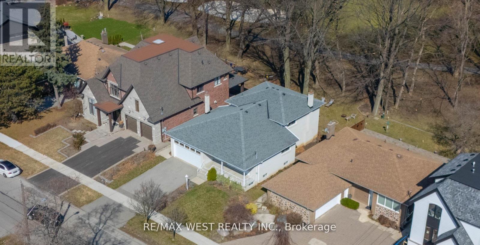 28 Braywin Drive N, Toronto, Ontario  M9P 2P1 - Photo 29 - W13124668
