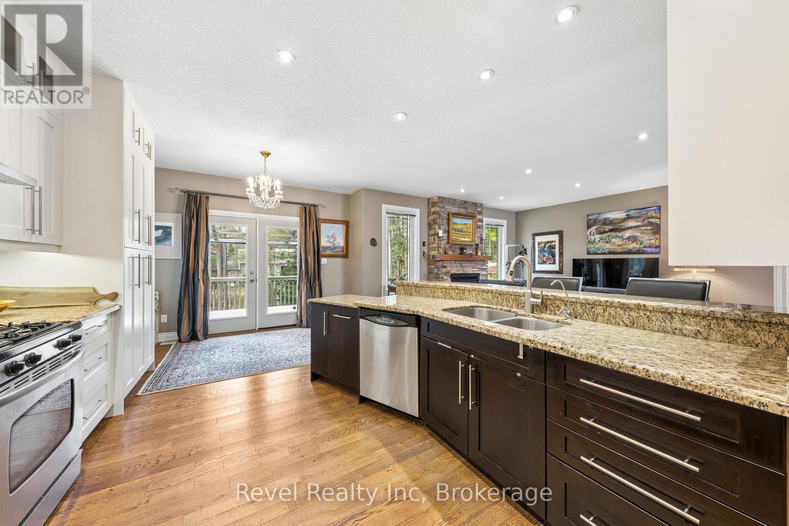 54 Vincent Circle, Tiny, Ontario  L0L 2T0 - Photo 4 - S13124684