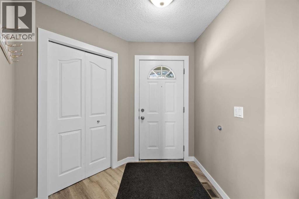 170 Hidden Hills Terrace Nw, Calgary, Alberta  T3A 6E3 - Photo 2 - A2308710