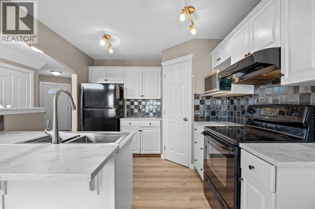 170 Hidden Hills Terrace Nw, Calgary, Alberta  T3A 6E3 - Photo 7 - A2308710