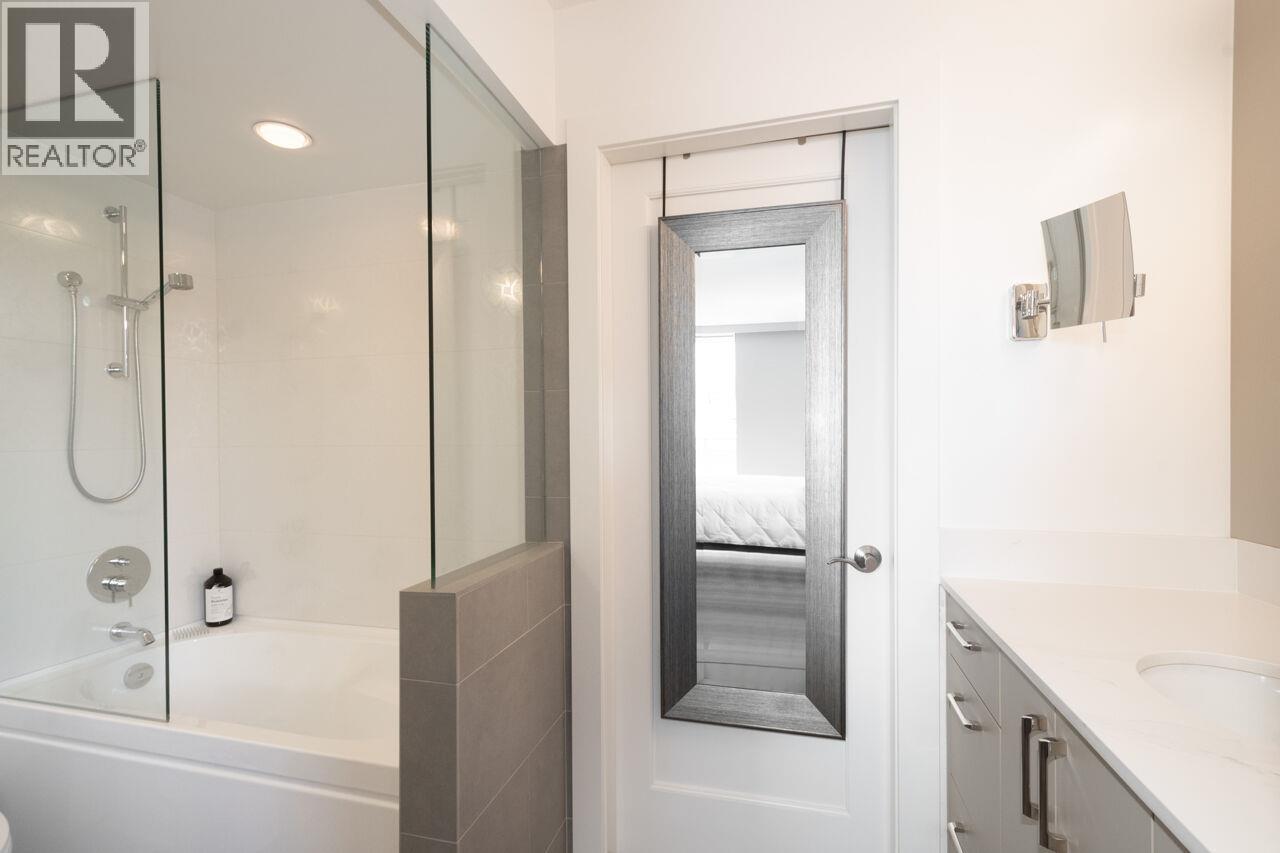 701 1341 Clyde Avenue, West Vancouver, British Columbia  V7T 1E8 - Photo 33 - R3122844