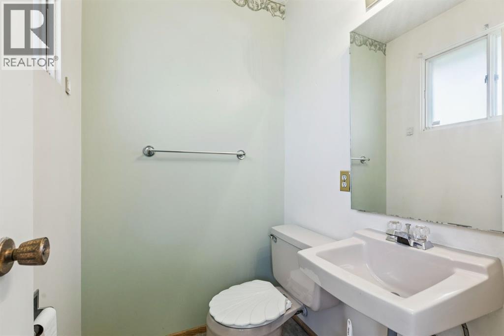 1132 Hunterston Hill Nw, Calgary, Alberta  T2K 4N8 - Photo 20 - A2310573