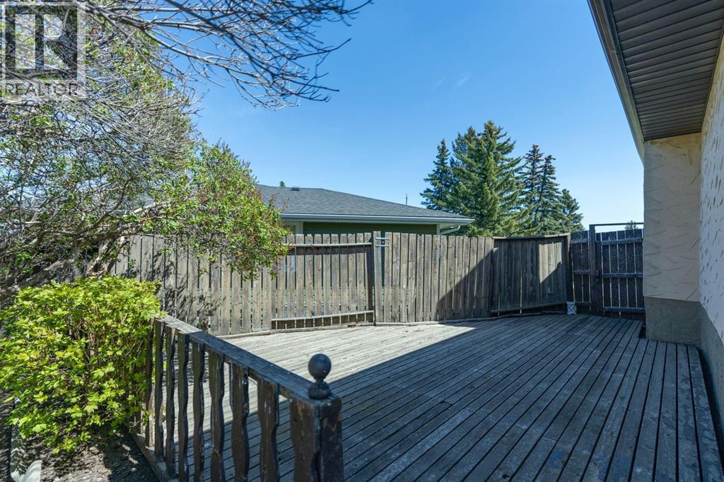 1132 Hunterston Hill Nw, Calgary, Alberta  T2K 4N8 - Photo 39 - A2310573
