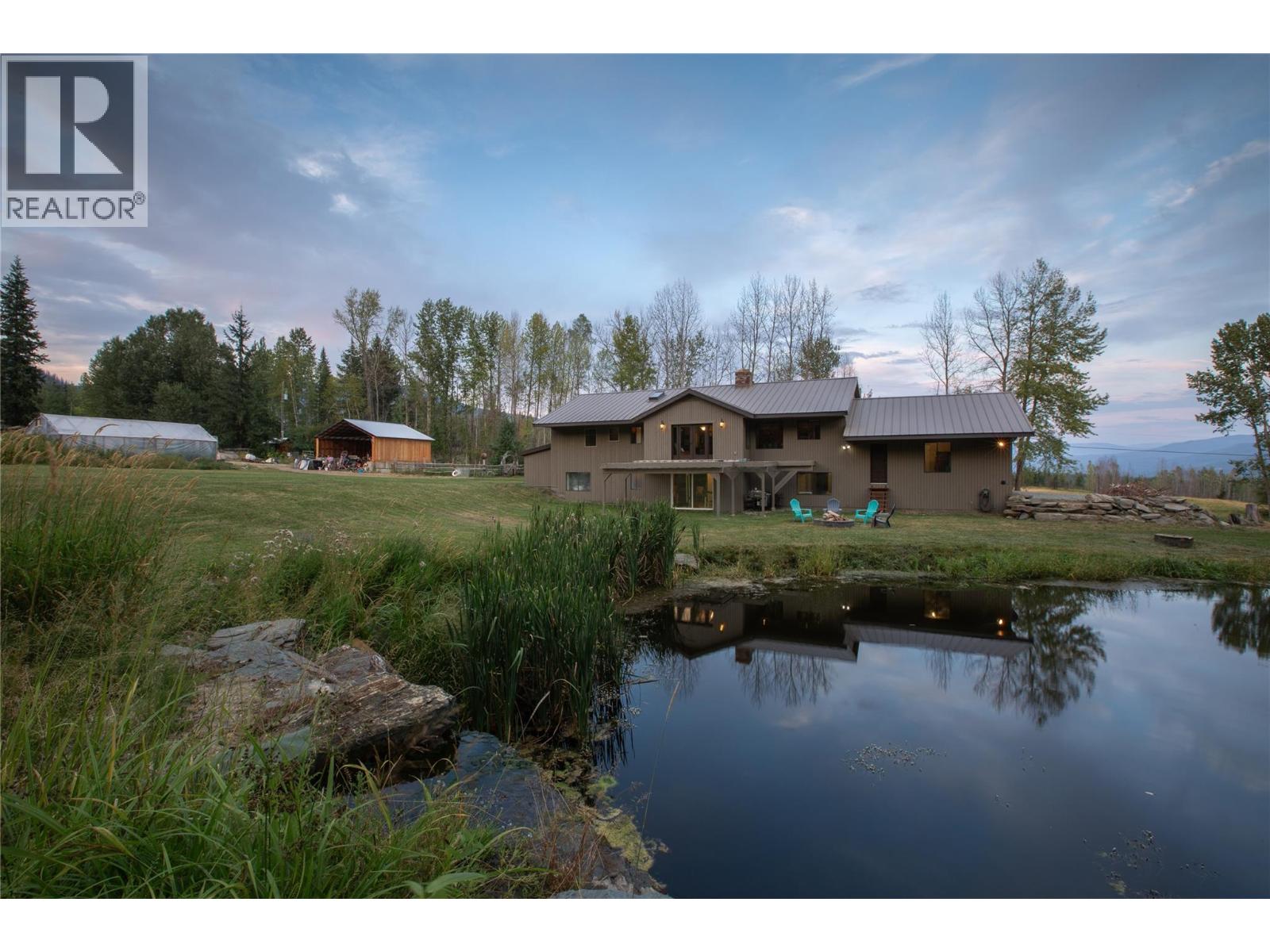 2523 Evans Road, Celista, British Columbia  V0E 1M6 - Photo 2 - 10377750