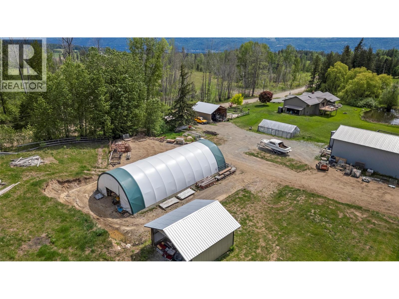 2523 Evans Road, Celista, British Columbia  V0E 1M6 - Photo 36 - 10377750