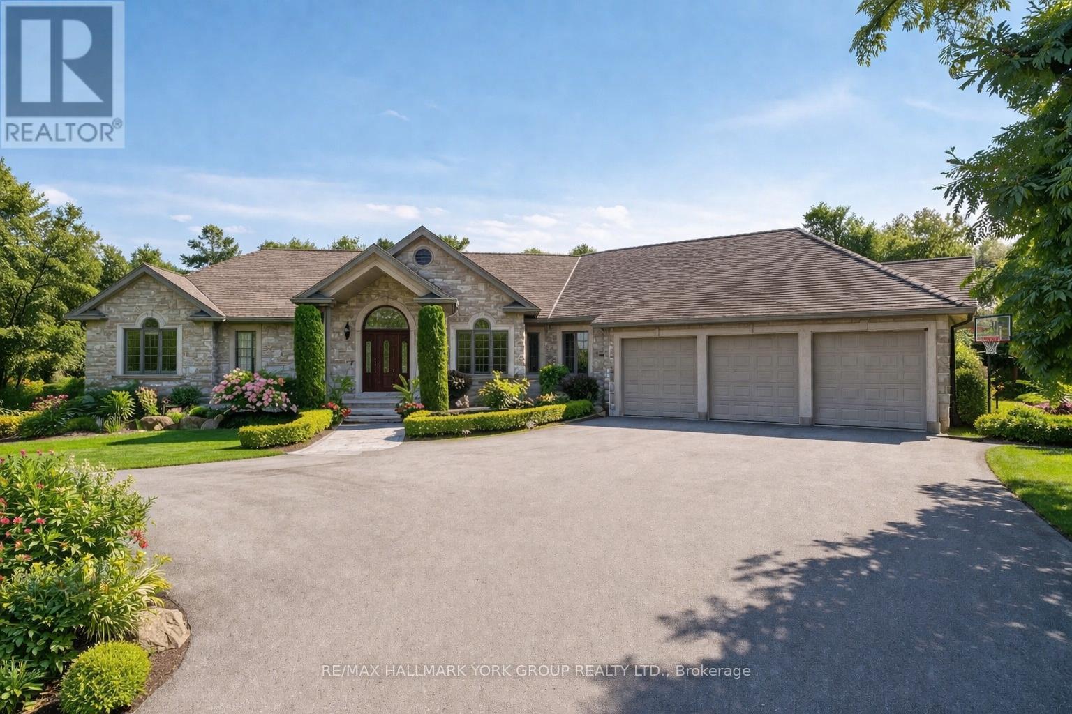 6871 Black River Road, Georgina, Ontario  L0E 1R0 - Photo 2 - N12982456
