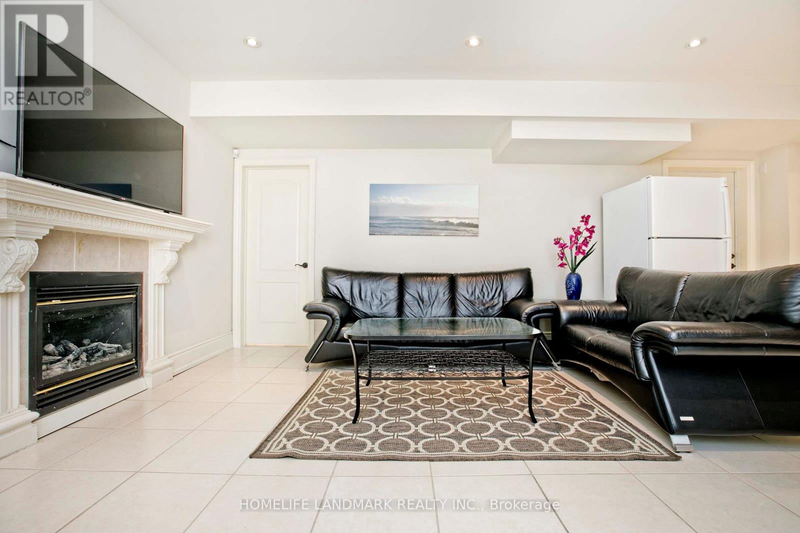 206 Kingsdale Avenue, Toronto, Ontario  M2N 3W9 - Photo 3 - C12820720
