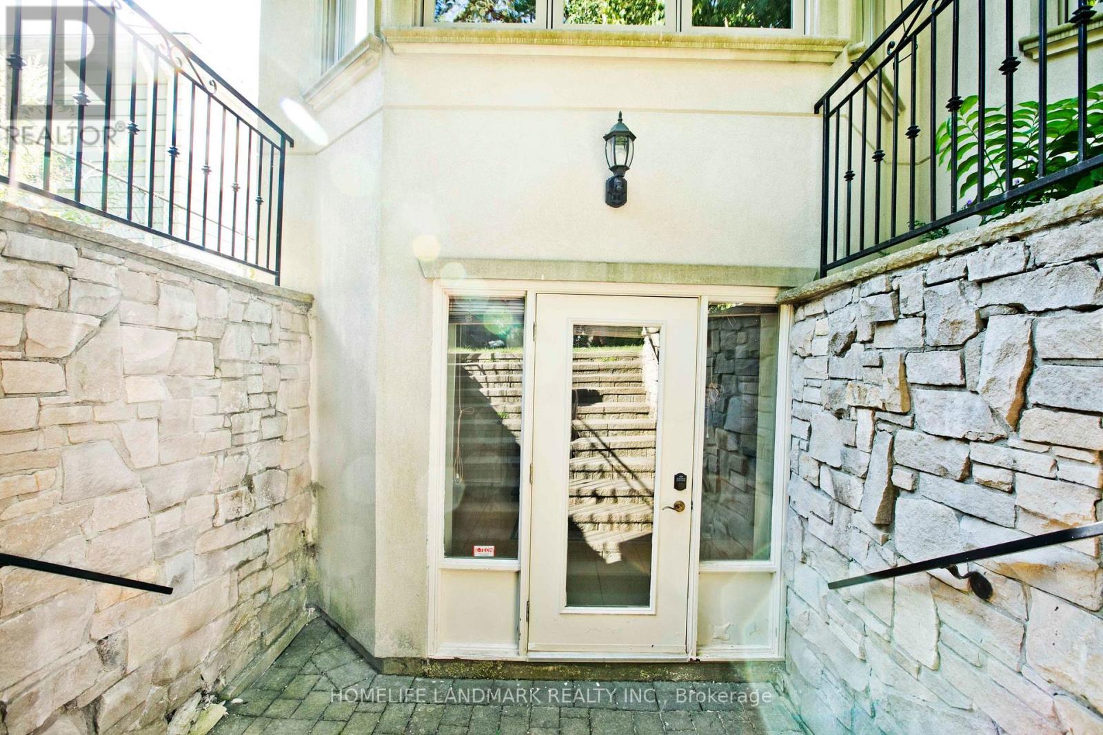206 Kingsdale Avenue, Toronto, Ontario  M2N 3W9 - Photo 16 - C12820720