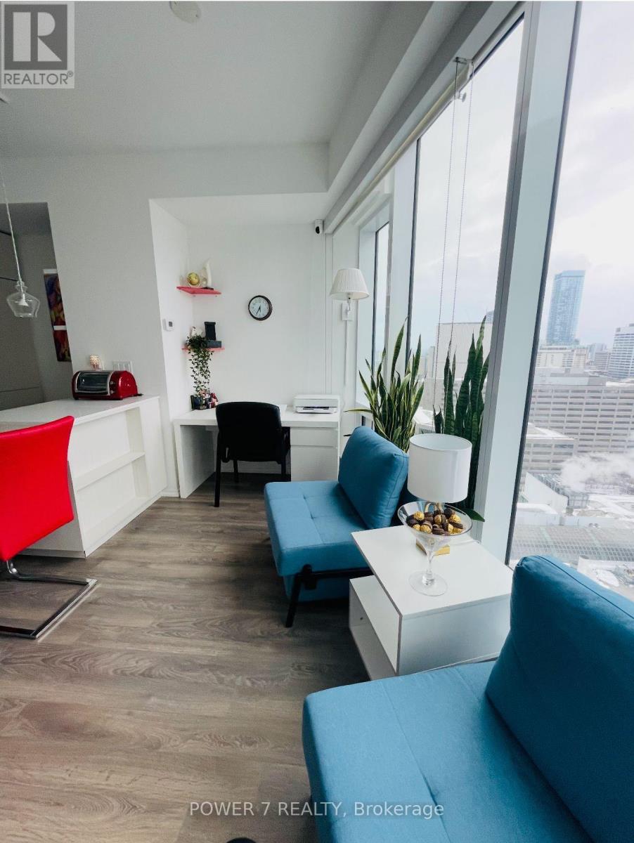 2313 - 197 Yonge Street W, Toronto, Ontario  M5B 0C1 - Photo 4 - C13124730