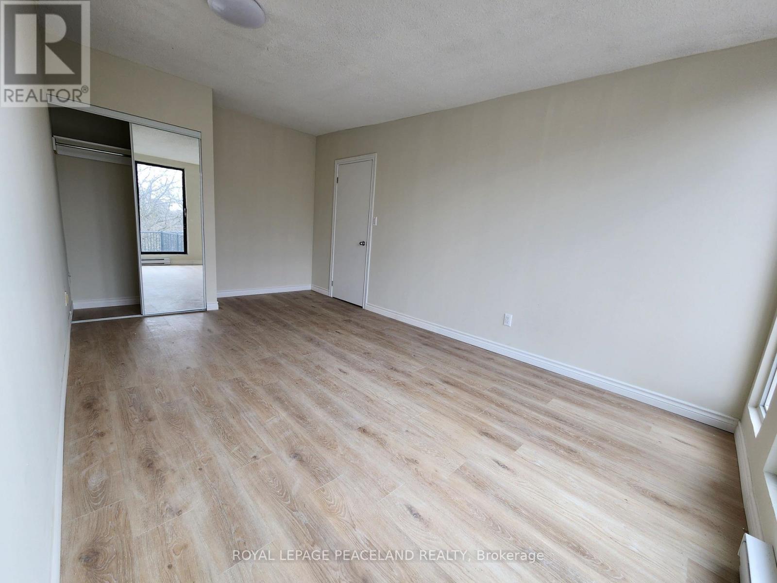 3 - 558 Spadina Crescent, Toronto, Ontario  M5S 2J9 - Photo 9 - C13124750