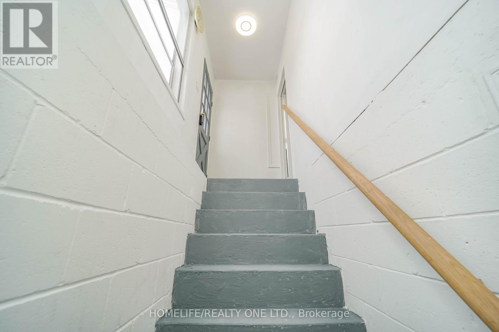 104 Benson Avenue, Toronto, Ontario  M6G 2J1 - Photo 17 - C13124824