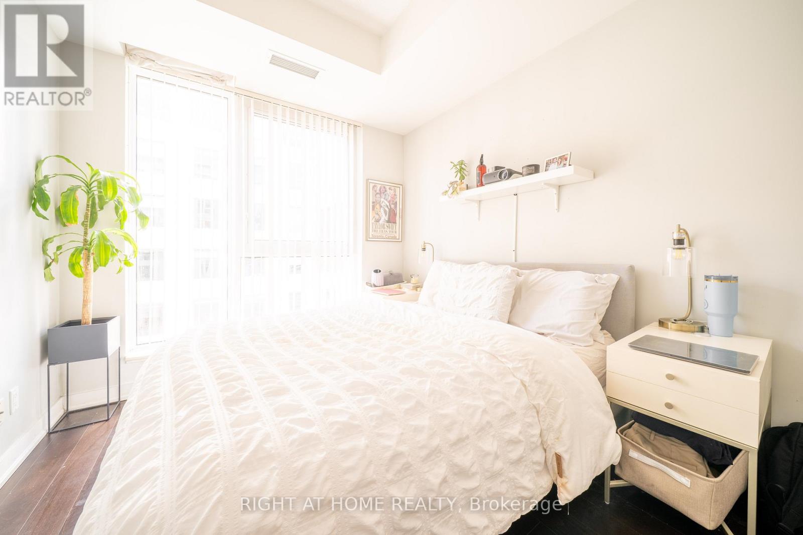 418 - 199 Richmond Street W, Toronto (Waterfront Communities), Ontario  M5V 0H4 - Photo 5 - C13124866