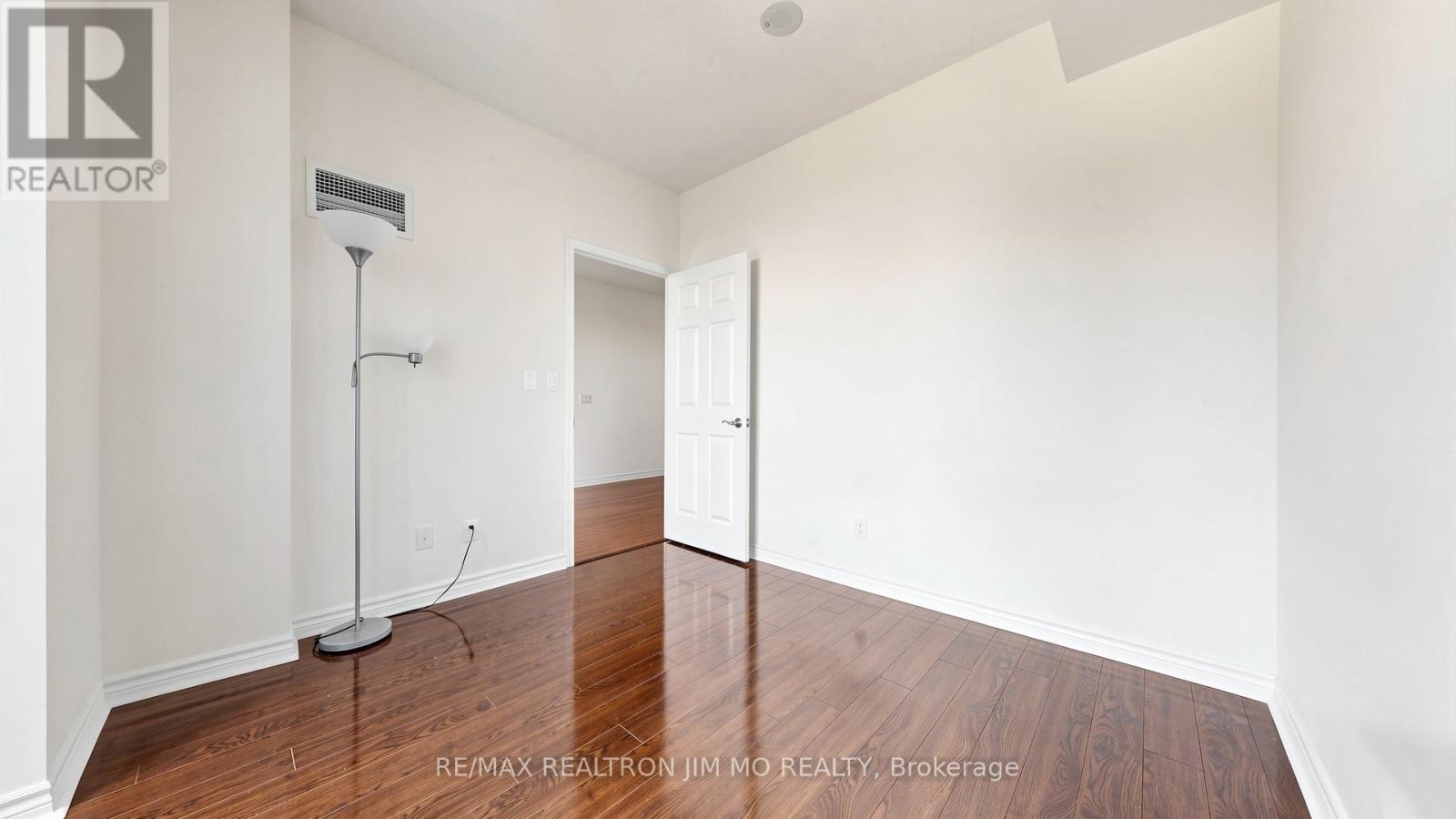 1606 - 18 Holmes Avenue, Toronto, Ontario M2N 0E1 - Photo 11 - C13109086