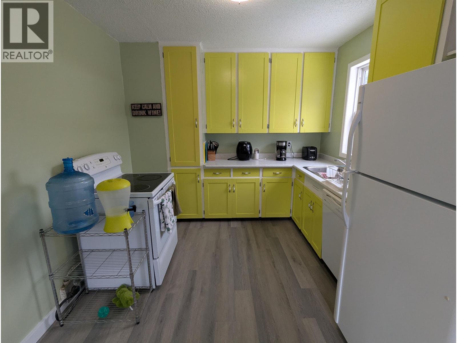 7074 Kroeker Road, Smithers, British Columbia  V0J 2N2 - Photo 4 - R3118577