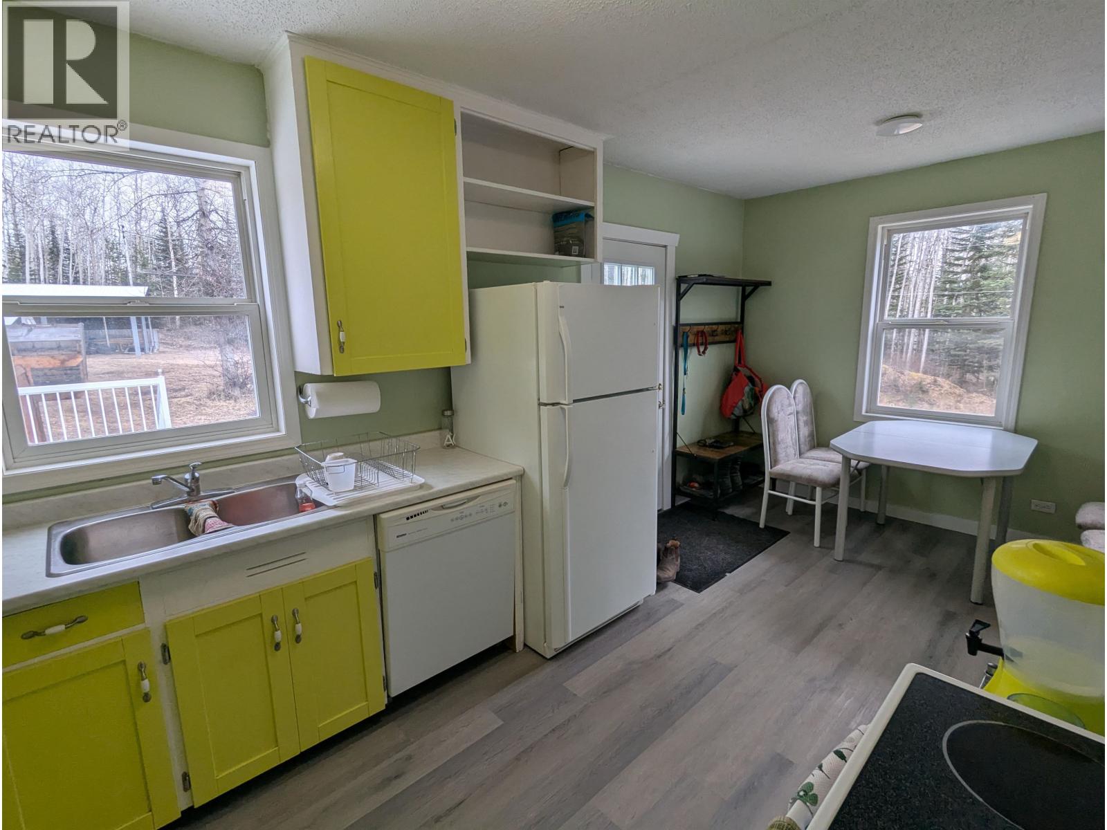 7074 Kroeker Road, Smithers, British Columbia  V0J 2N2 - Photo 7 - R3118577