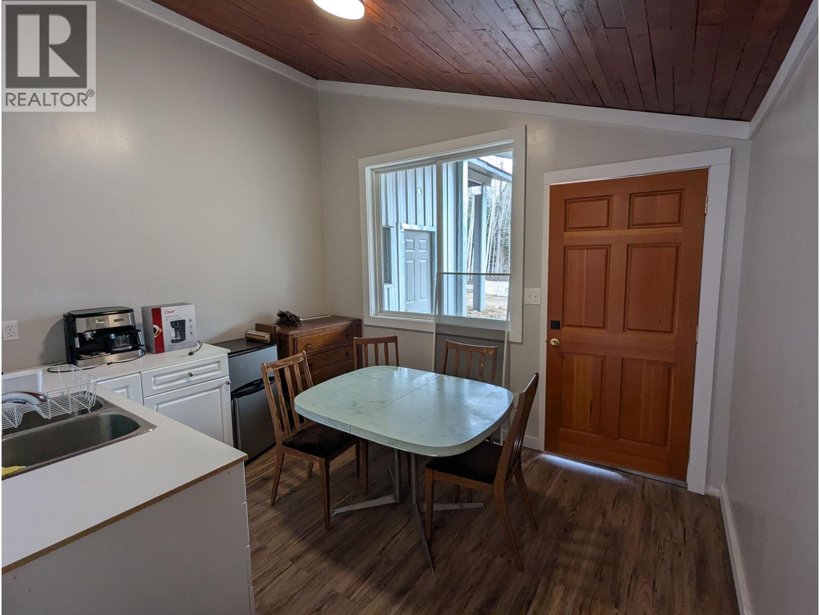 7074 Kroeker Road, Smithers, British Columbia  V0J 2N2 - Photo 30 - R3118577