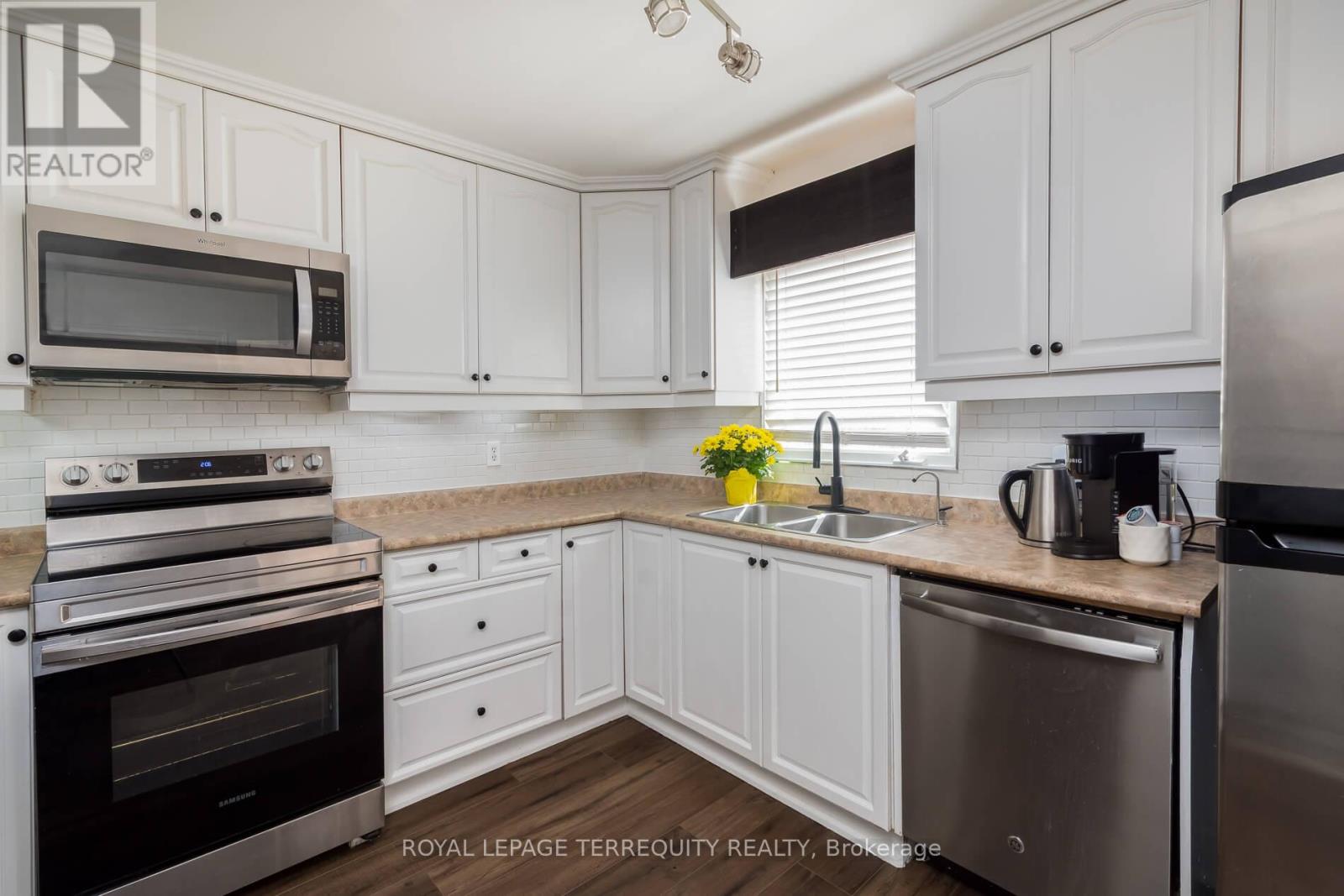 630 Sultana Square, Pickering (Amberlea), Ontario  L1V 3Y3 - Photo 16 - E13124870