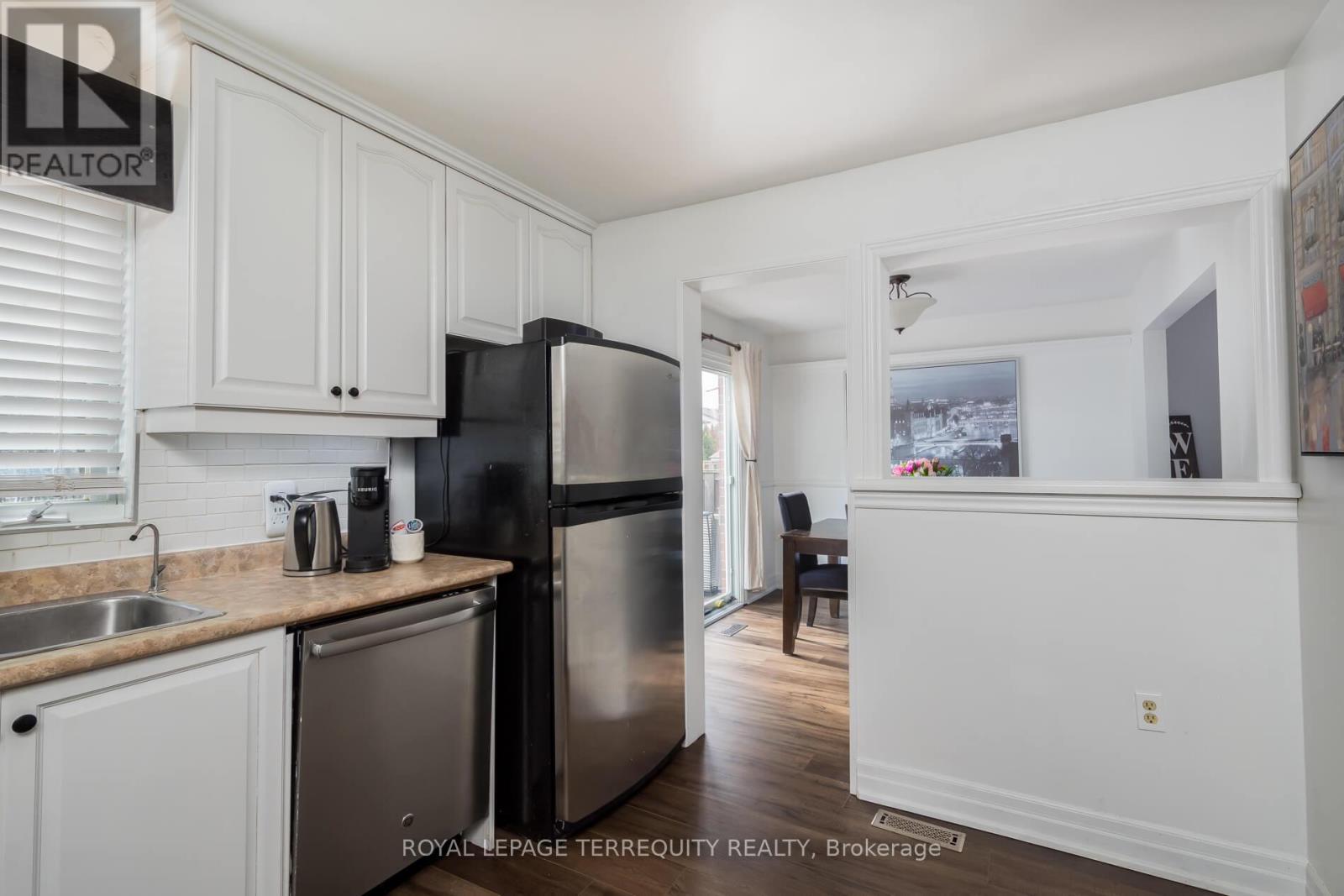 630 Sultana Square, Pickering (Amberlea), Ontario  L1V 3Y3 - Photo 17 - E13124870