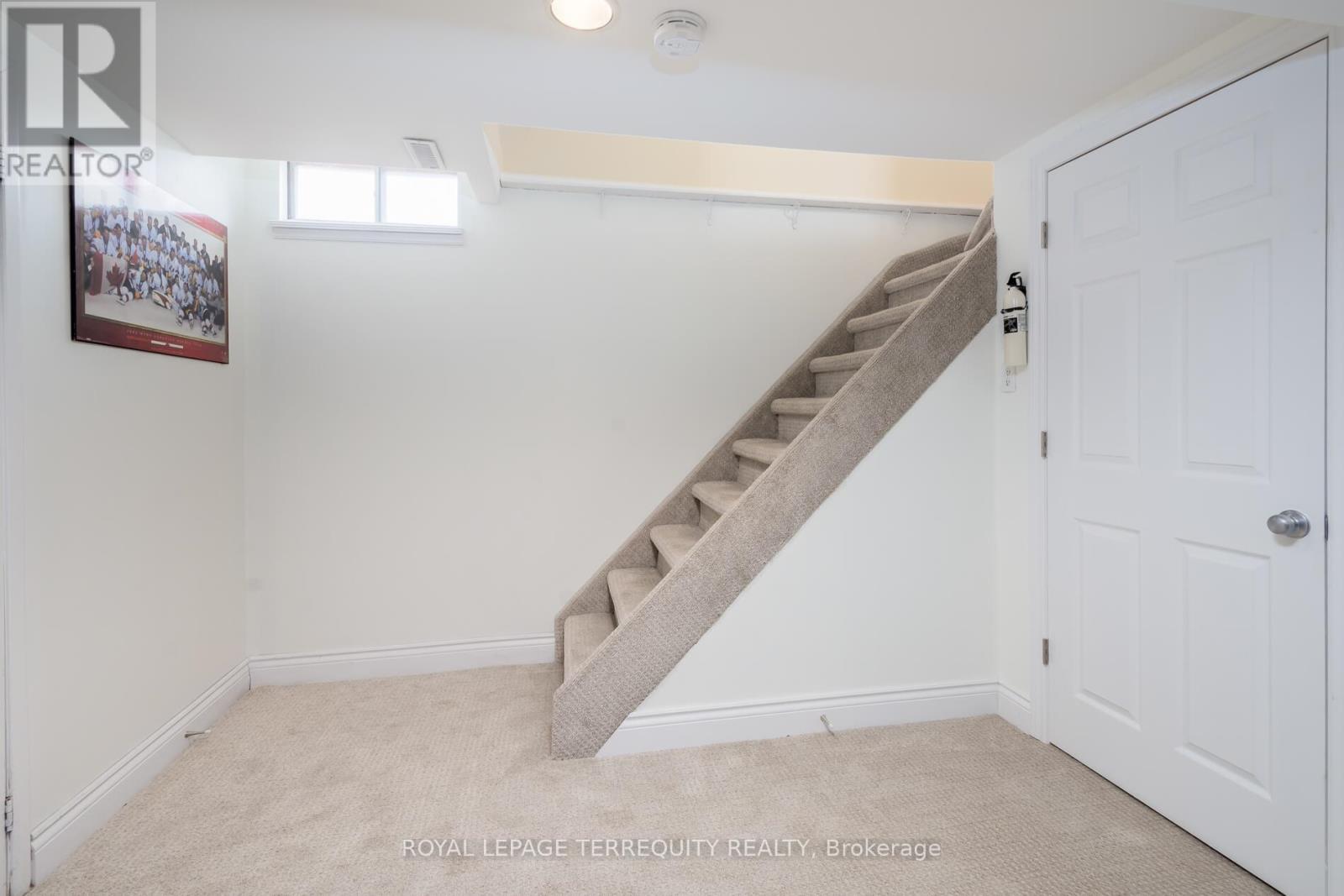 630 Sultana Square, Pickering (Amberlea), Ontario  L1V 3Y3 - Photo 28 - E13124870