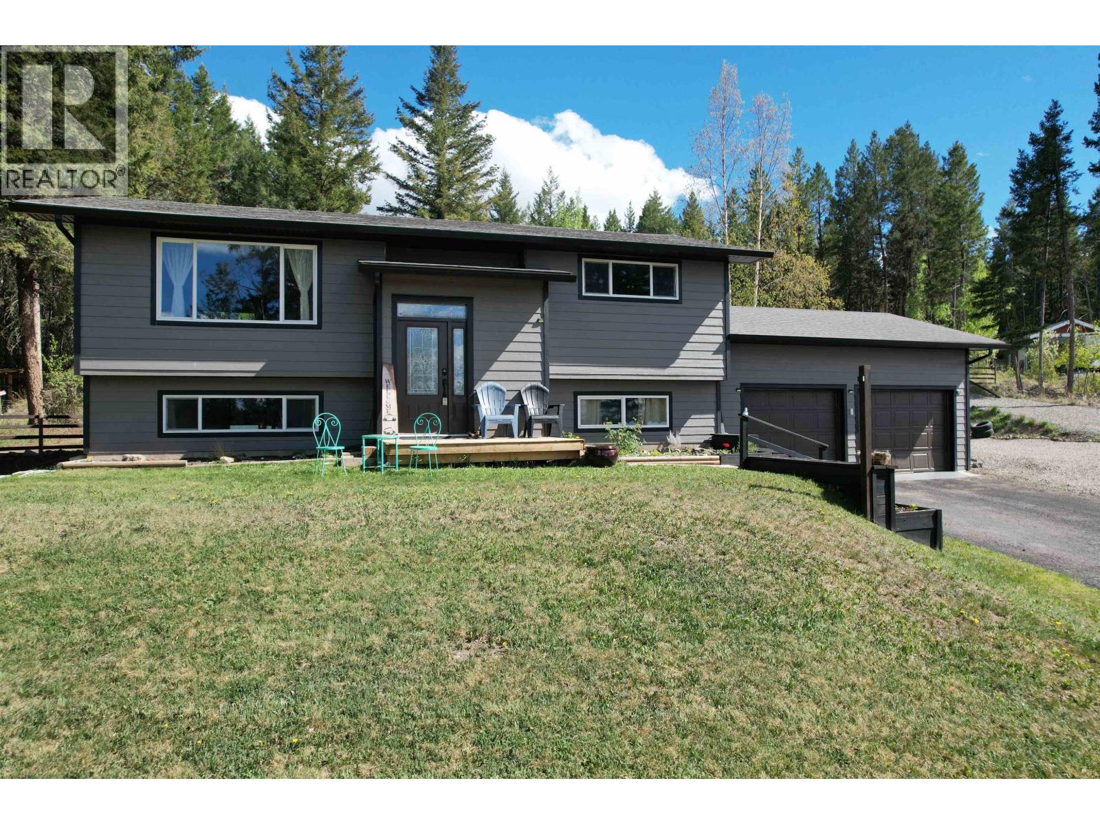 4737 SUSSNEE ROAD, 100 Mile House, British Columbia