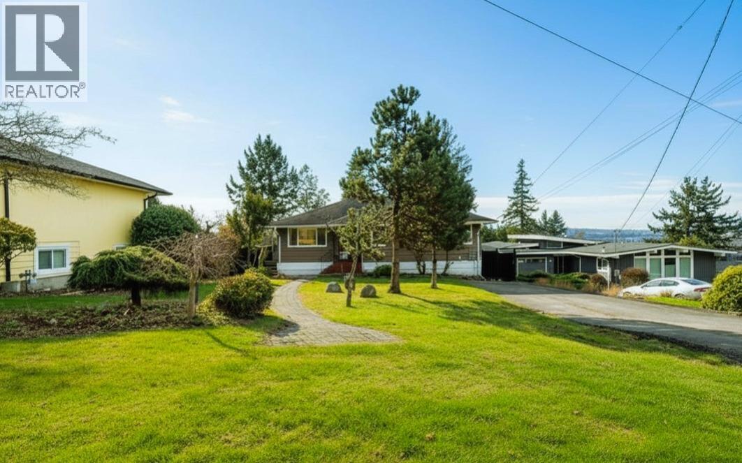 320 Seaforth Crescent, Coquitlam, British Columbia  V3K 2M4 - Photo 3 - R3113242