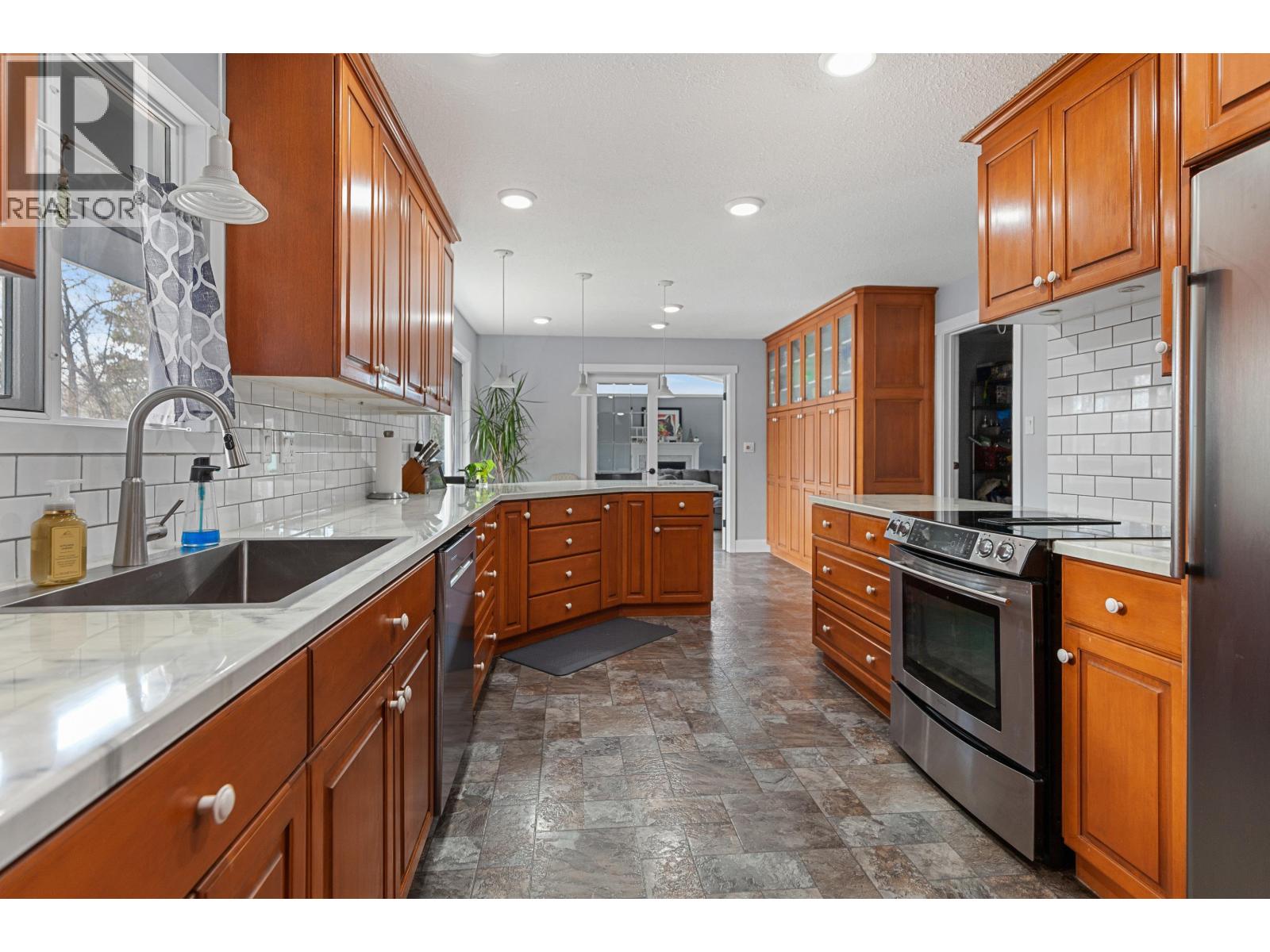 1957 Harper Drive, Prince George, British Columbia  V2M 2Z3 - Photo 6 - R3122946