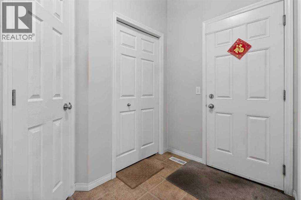 156 Saddlecrest Park Ne, Calgary, Alberta  T3J 5L5 - Photo 3 - A2310676