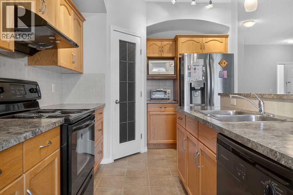 156 Saddlecrest Park Ne, Calgary, Alberta  T3J 5L5 - Photo 11 - A2310676