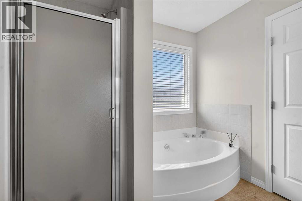 156 Saddlecrest Park Ne, Calgary, Alberta  T3J 5L5 - Photo 24 - A2310676
