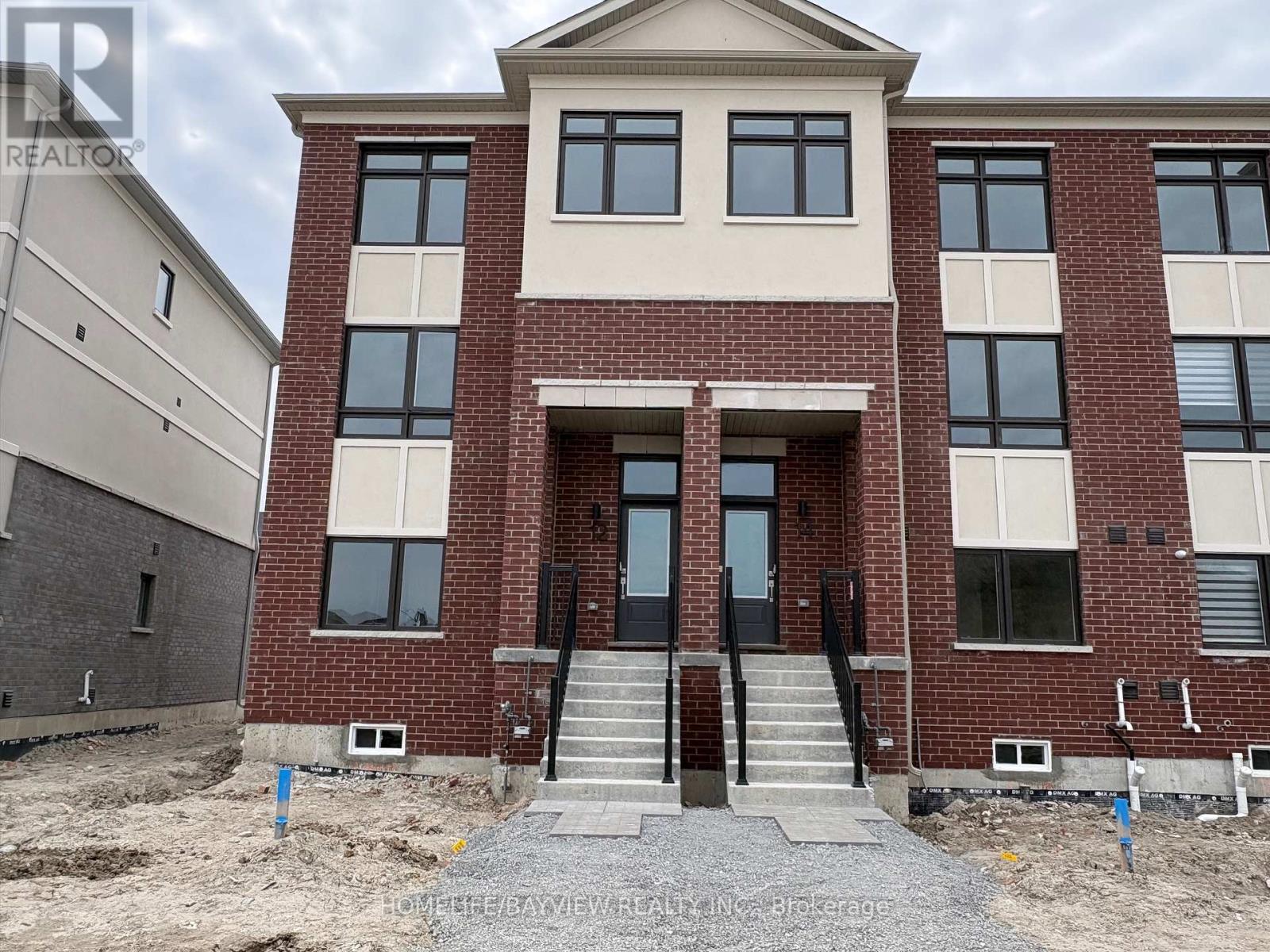12 BIG WILLOW CRESCENT, Richmond Hill, Ontario