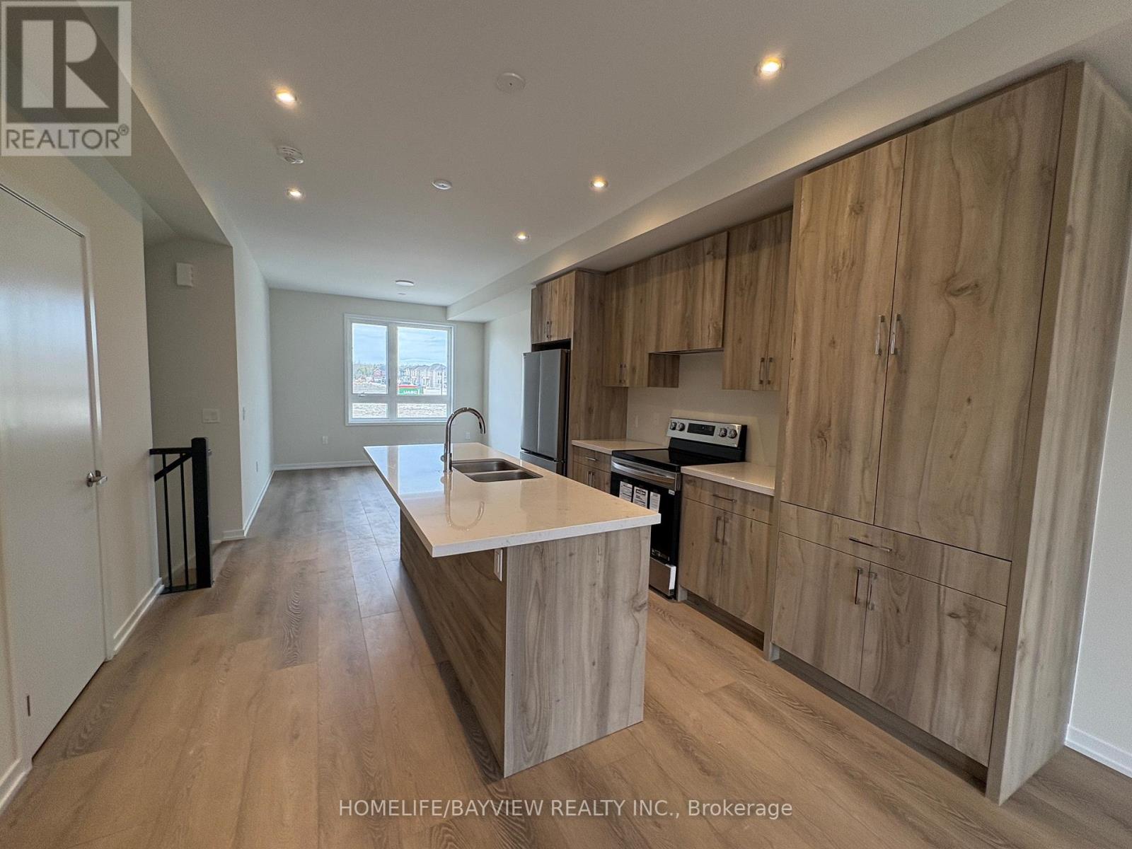 12 Big Willow Crescent, Richmond Hill, Ontario  L4E 1P3 - Photo 7 - N13124762