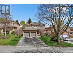 20 GOLDSMITH CRESCENT, Newmarket, Ontario