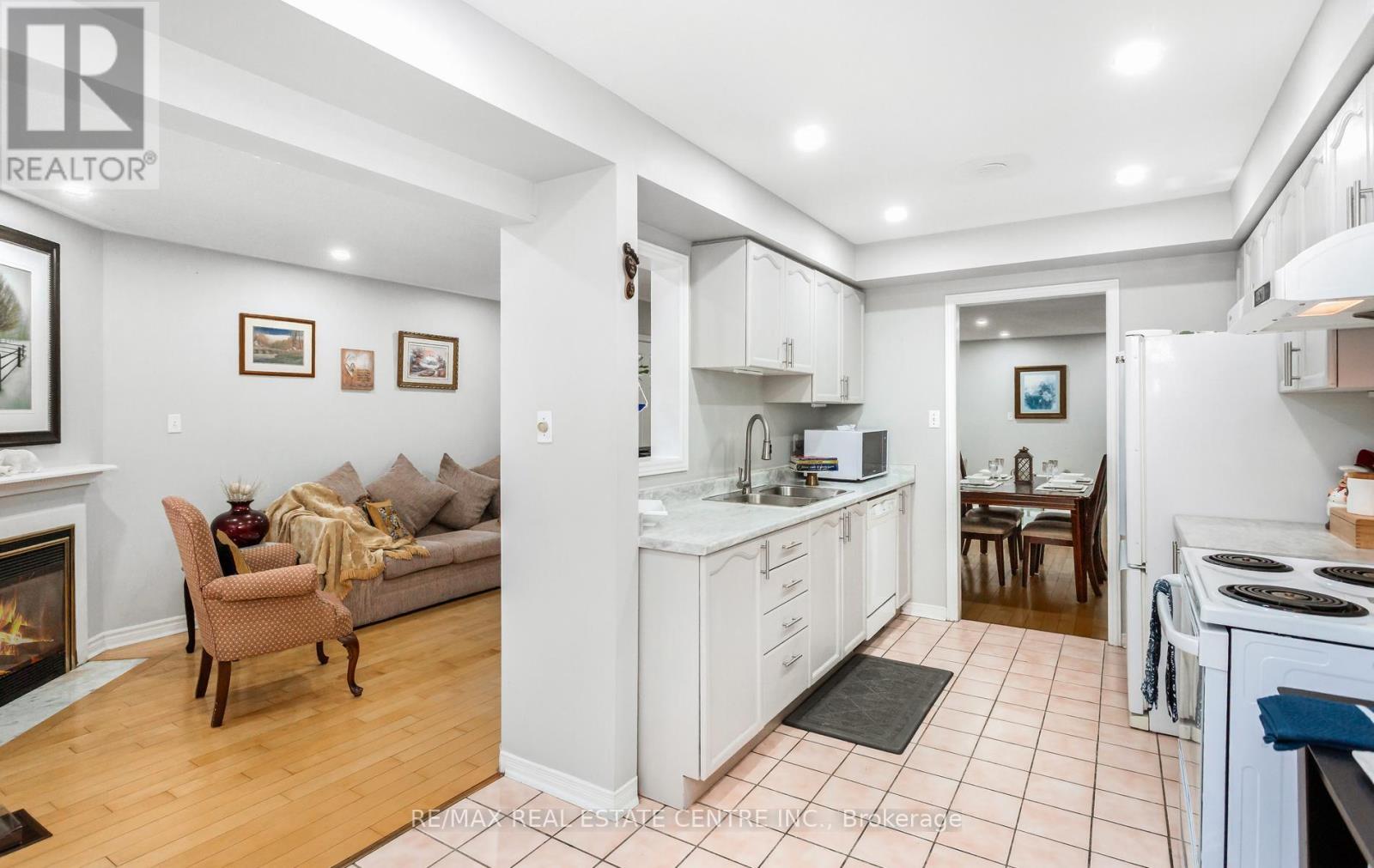 66 - 2555 Thomas Street, Mississauga, Ontario  L5M 5P6 - Photo 4 - W13124732