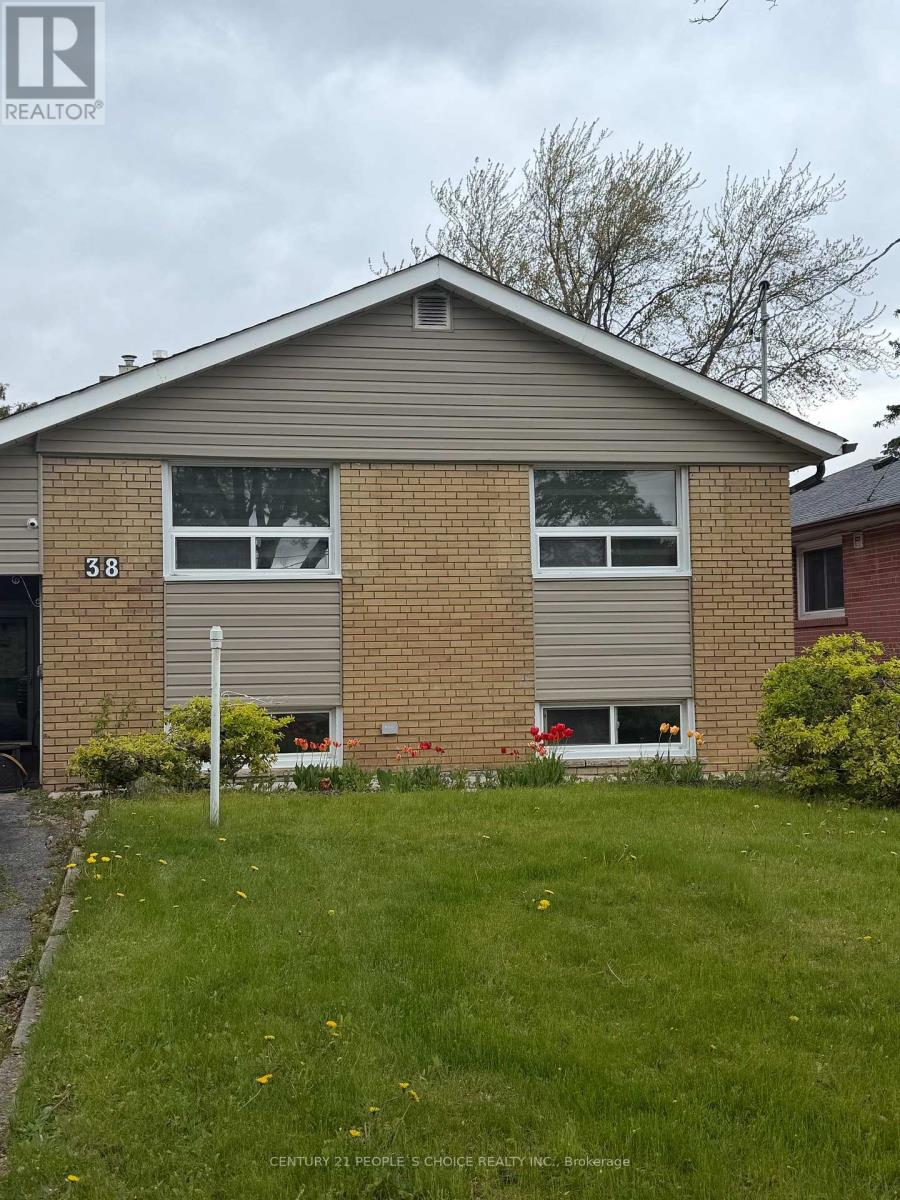 38 WESTHUMBER BOULEVARD E, Toronto, Ontario