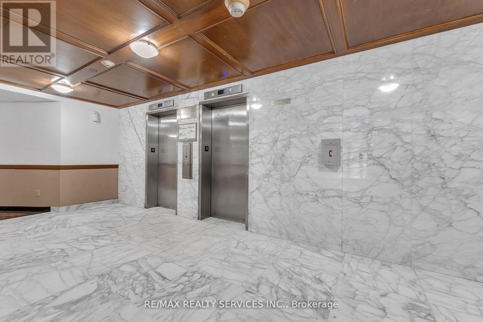1006 - 3555 Derry Road E, Mississauga (Malton), Ontario  L4T 1B2 - Photo 7 - W13124814