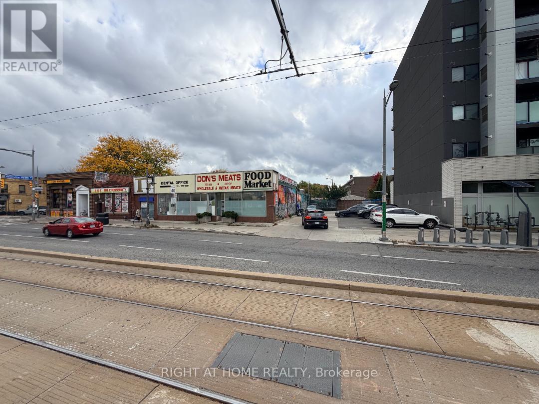 1745,1747 & 1753 St. Clair Avenue W, Toronto, Ontario  M6N 1J4 - Photo 3 - W13124862