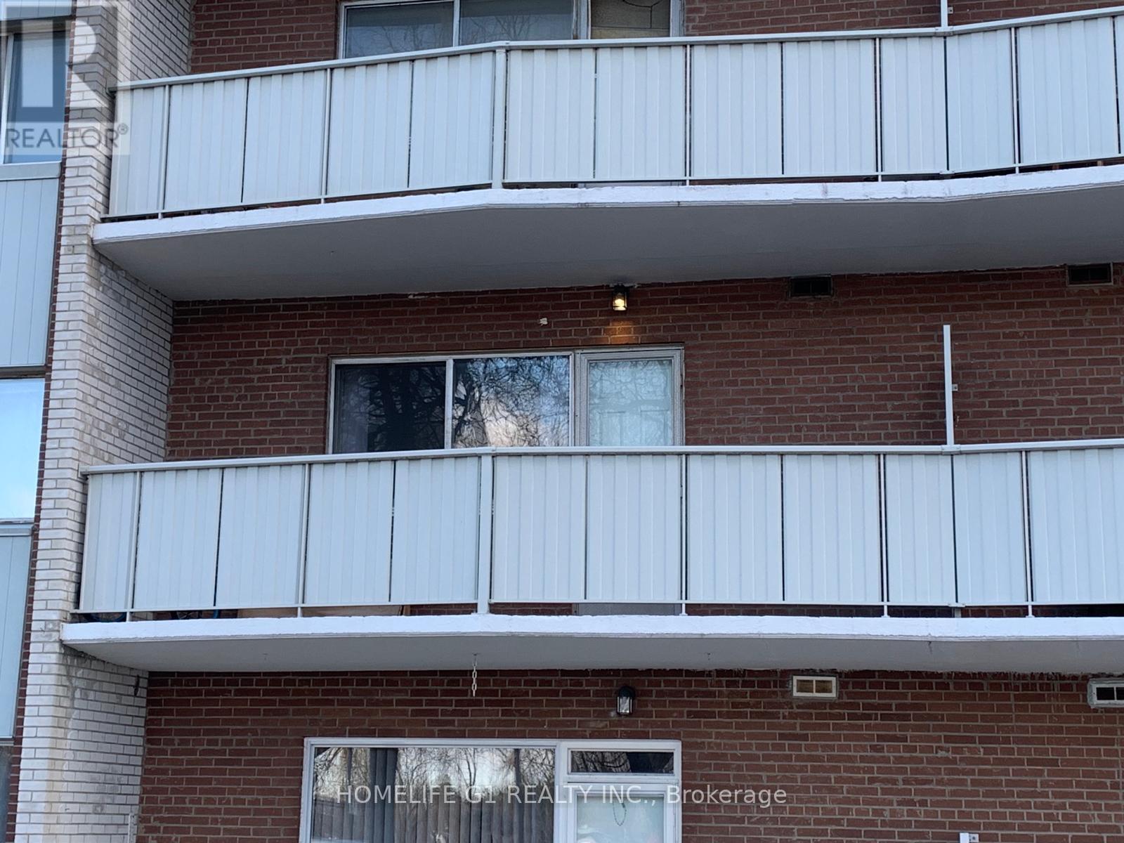 1660 Bloor Street, Mississauga, Ontario  L4X 1R9 - Photo 2 - W13124886