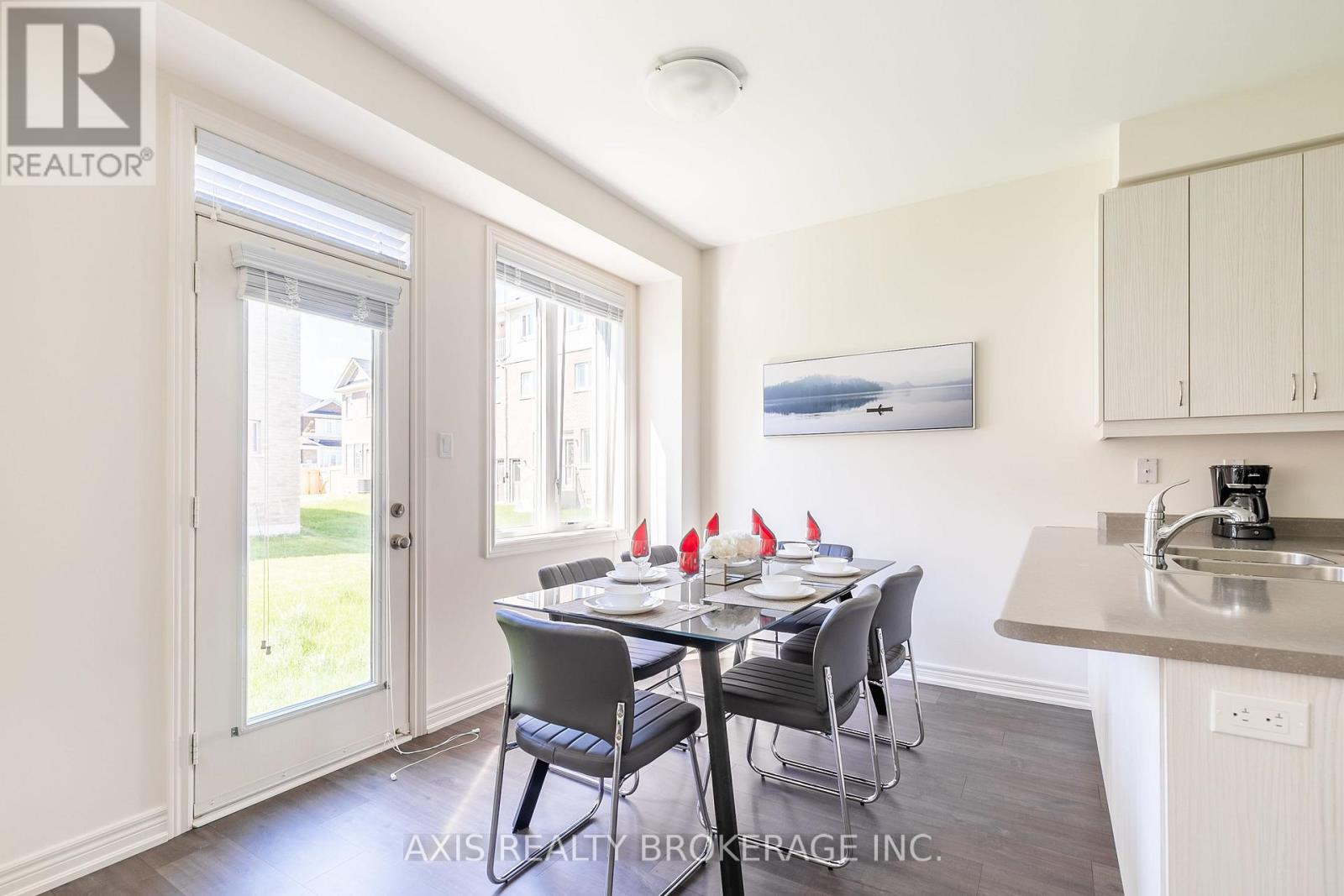 445 Silver Maple Road, Oakville, Ontario  L6H 0S3 - Photo 8 - W13124904