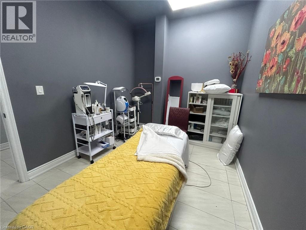 370 Eastbridge Boulevard Unit# A, Waterloo, Ontario  N2K 4P1 - Photo 3 - 40829927