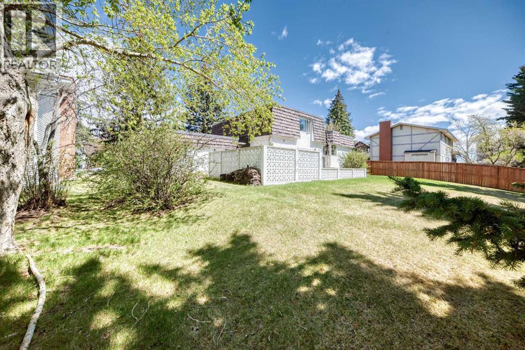 8 Varbrook Place NW, Calgary, Alberta  T3A 0A2 - Photo 34 - A2310215