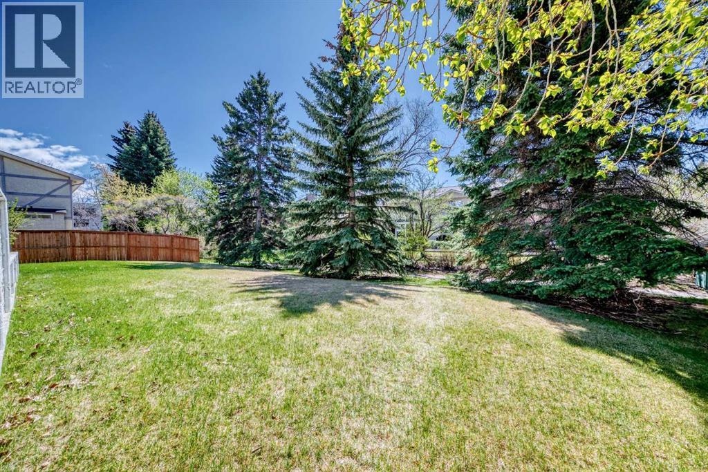 8 Varbrook Place NW, Calgary, Alberta  T3A 0A2 - Photo 32 - A2310215