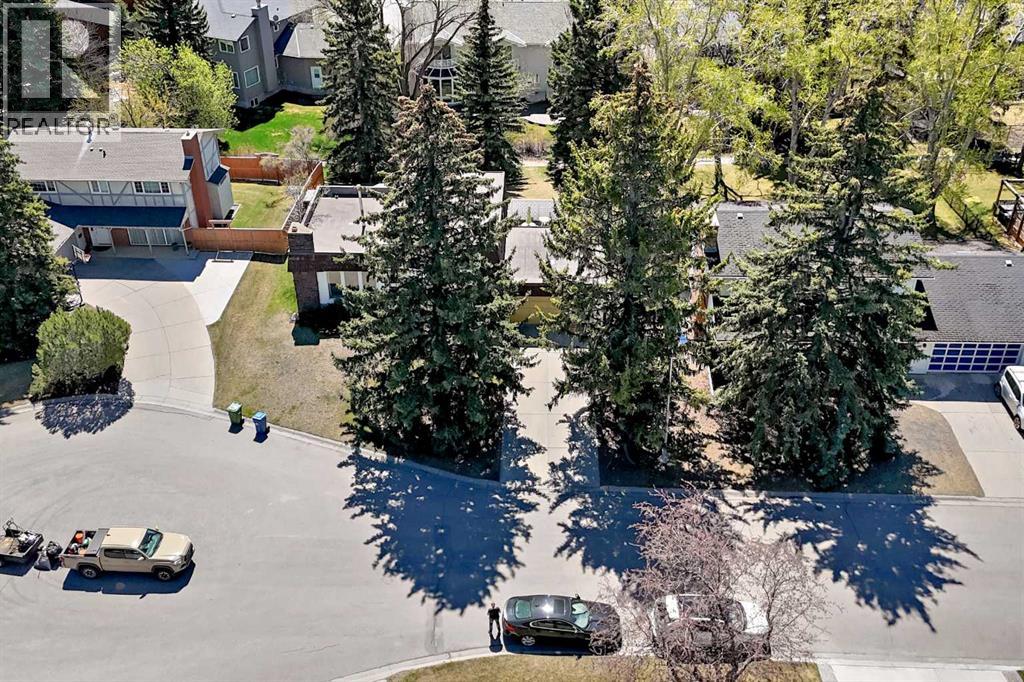 8 Varbrook Place NW, Calgary, Alberta  T3A 0A2 - Photo 37 - A2310215