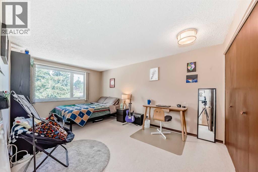 8 Varbrook Place NW, Calgary, Alberta  T3A 0A2 - Photo 22 - A2310215