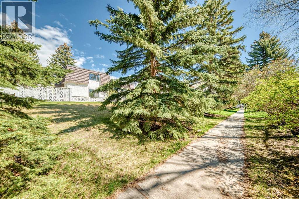 8 Varbrook Place NW, Calgary, Alberta  T3A 0A2 - Photo 35 - A2310215