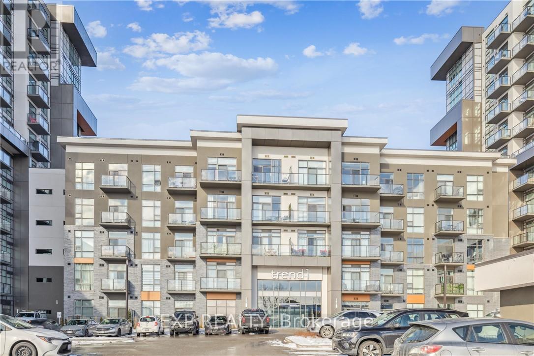 115 - 450 DUNDAS STREET E, hamilton (waterdown), Ontario