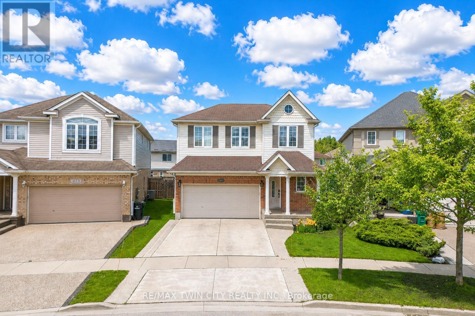 437 BEAUMONT CRESCENT, kitchener, Ontario